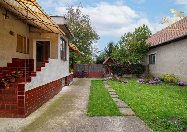 Rodinný dom s pekným pozemkom 