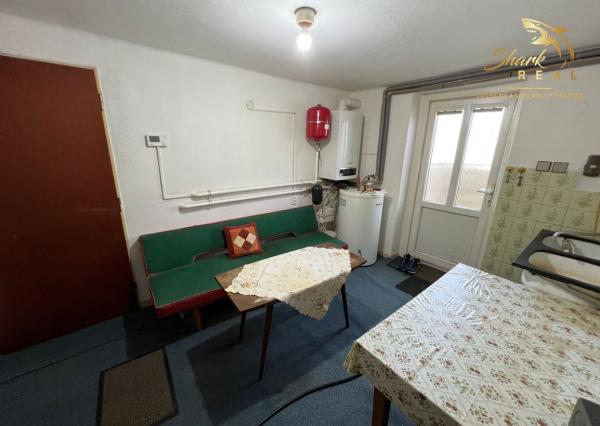 ZNÍŽENÁ CENA - Presvetlený 4 izbový rodinný dom s garážou