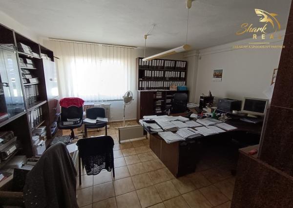 Administratívna budova