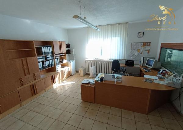 Administratívna budova