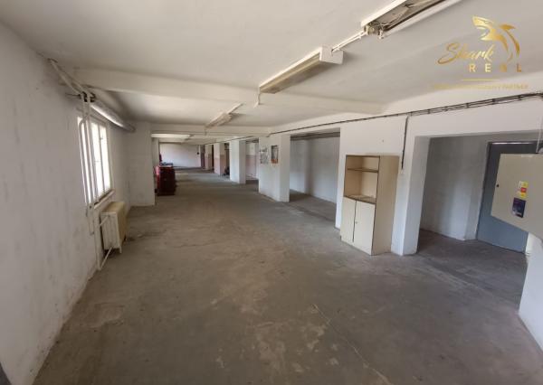 Administratívna budova