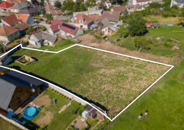 Atraktívny pozemok na Banke pri Piešťanoch