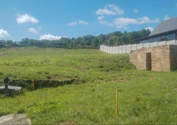 Atraktívny pozemok na Banke pri Piešťanoch