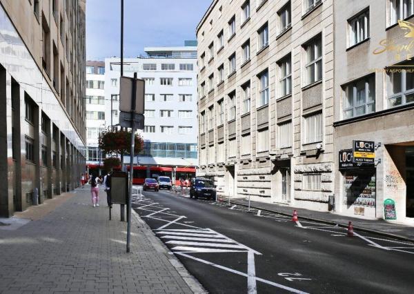 Kompletne zariadený 3 - izbový byt v srdci Bratislavy