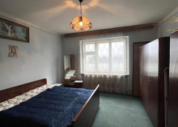 Rodinný dom s 20á pozemkom v obci Semerovo