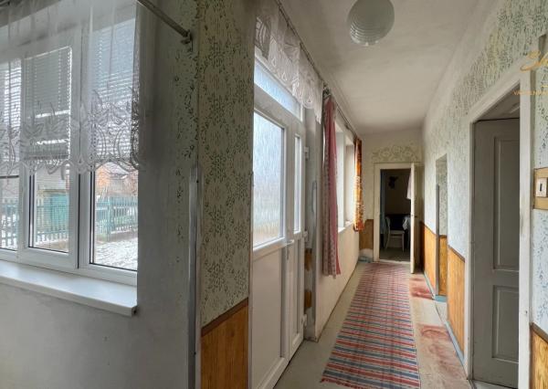 Rodinný dom s 20á pozemkom v obci Semerovo