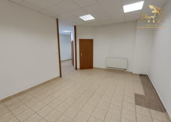 Administratívno-apartmánová budova