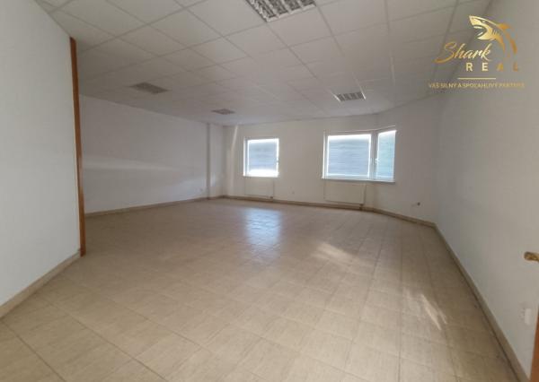 Administratívno-apartmánová budova