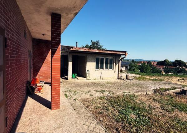 Výrazná zľava, 5iz. rodinný dom v pôvodnom stave - Rezervovaný