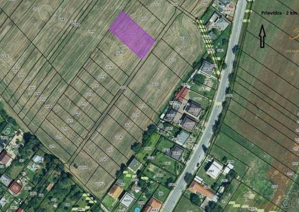 KRÁSNY POZEMOK S VÝHĽADOM NA BOJNICKÝ ZÁMOK