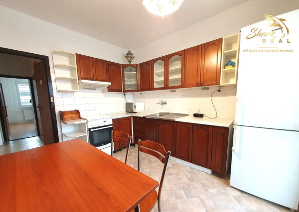 [VÝBORNÁ INVESTÍCIA] 3 izbový byt aj so slušnými nájomníkmi Topoľčany