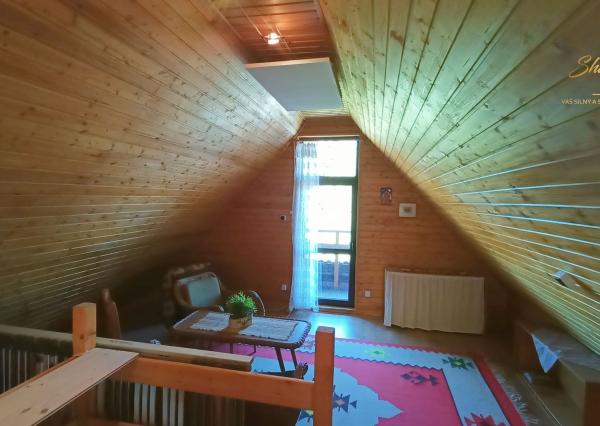 Útulná chalupa neďaleko Banskej Štiavnice