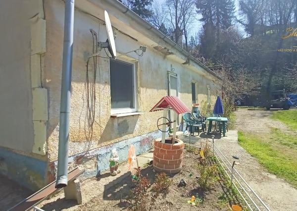 Zaujímavý objekt vhodný na podnikanie v obci Vyhne