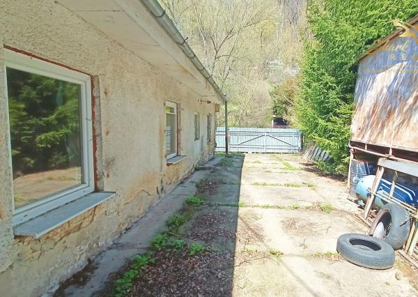 Zaujímavý objekt vhodný na podnikanie v obci Vyhne