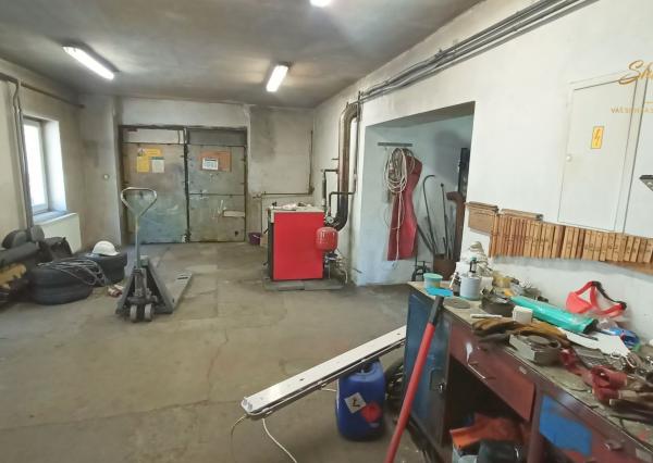 Zaujímavý objekt vhodný na podnikanie v obci Vyhne