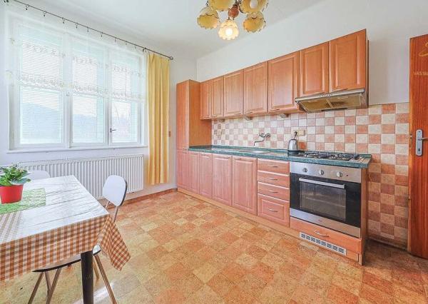 Priestranný rodinný dom s veľkou záhradou v TOP lokalite!