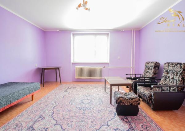 REZERVOVANÉ - Rodinný dom s rozľahlým slnečným pozemkom