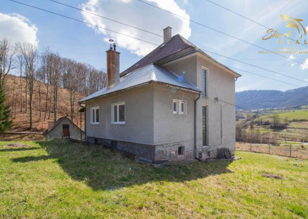 REZERVOVANÉ - Rodinný dom s rozľahlým slnečným pozemkom