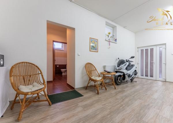 ZABEHNUTÝ RODINNÝ PENZIÓN vo vyhľadávanej lokalite Malých Karpát, VAŠA VÝHODNÁ INVESTÍCIA DO BUDÚCNOSTI