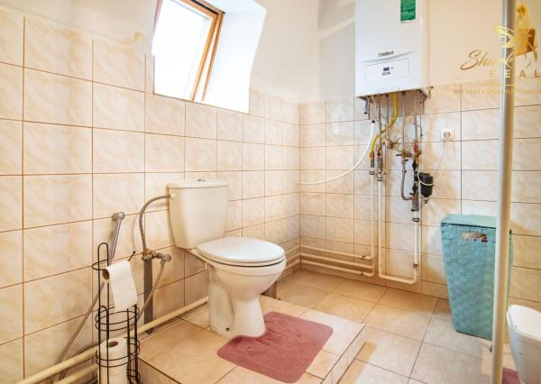 Priestranný rodinný dom v Hornej Strede s veľkým pozemkom