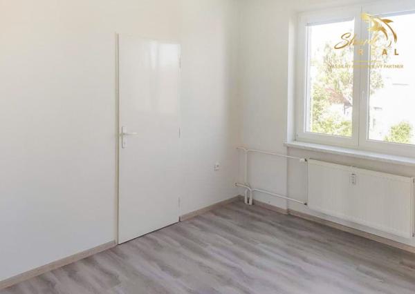 Dvojizbový byt s balkónom v meste Partizánske