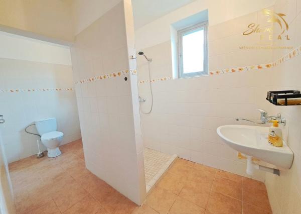 Starší domček s krásnym pozemkom