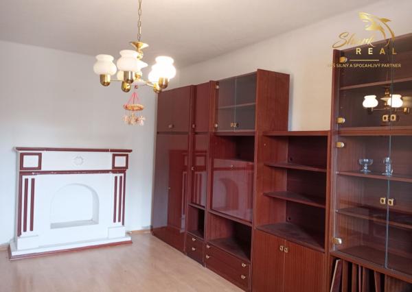 6-izbový rodinný dom v Kovarciach na bývanie i podnikanie