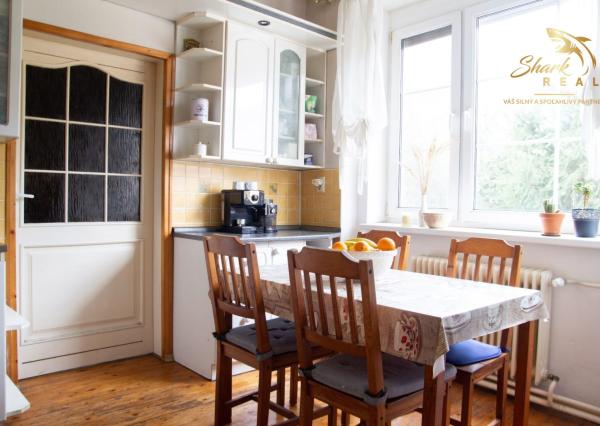 Nová cena! Zaujímavý rodinný dom v nádhernej prírode