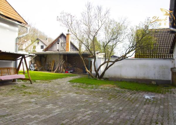 Nová cena! Zaujímavý rodinný dom v nádhernej prírode