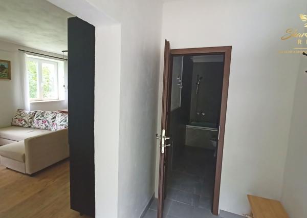 Jedinečná chata v lese, vhodná na investíciu