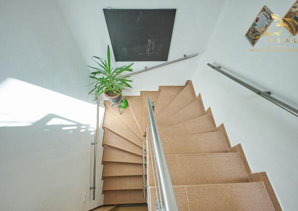 BEZKONKURENČNÁ CENA!  Slnečný 5-izbový rodinný dom na Slnečnej ulici