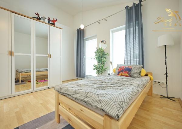 BEZKONKURENČNÁ CENA!  Slnečný 5-izbový rodinný dom na Slnečnej ulici