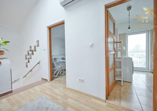 BEZKONKURENČNÁ CENA!  Slnečný 5-izbový rodinný dom na Slnečnej ulici