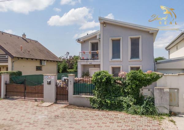 BEZKONKURENČNÁ CENA!  Slnečný 5-izbový rodinný dom na Slnečnej ulici