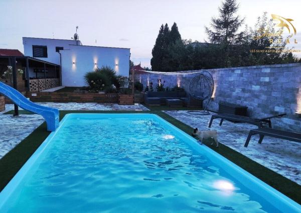 SHARK REAL ponúka výnimočná nehnuteľnosť s bazénom a pozemkom 2500m2