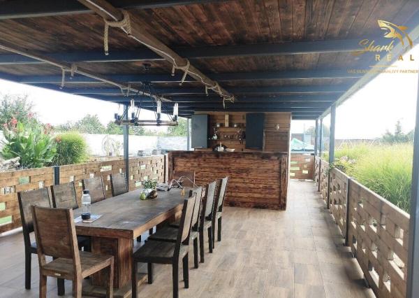 SHARK REAL ponúka výnimočná nehnuteľnosť s bazénom a pozemkom 2500m2