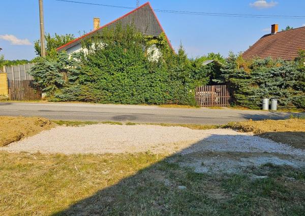 NOVÁ CENA! Rozostavaný bungalov v krásnom prostredí