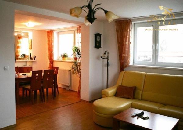 VILLA PARIS v rezidenčnej časti kúpeľného mesta Piešťany