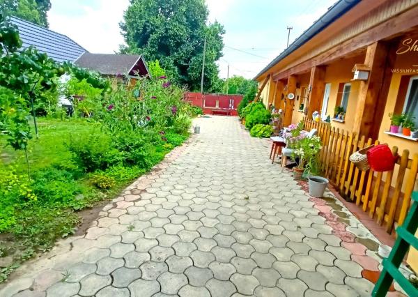 Krásny vidiecky dom s rozsiahlym pozemkom