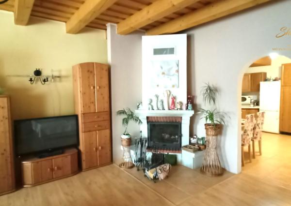 Krásny vidiecky dom s rozsiahlym pozemkom