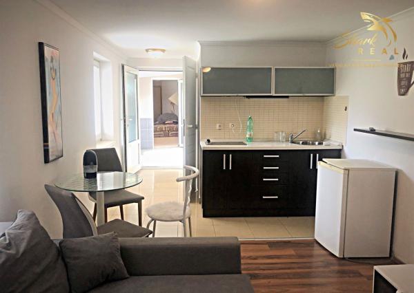 Jedinečná apartmánová nehnutelnosť s bazénom a záhradou