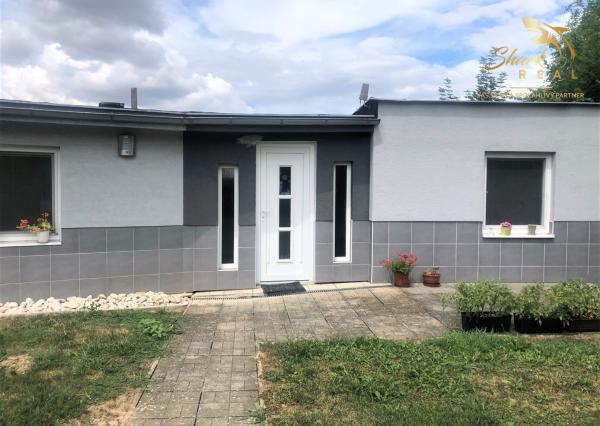 Jedinečná apartmánová nehnutelnosť s bazénom a záhradou