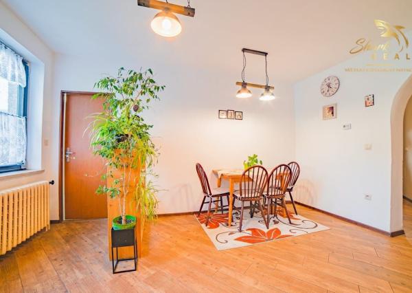 Poschodový dom v tichej lokalite Piešťan