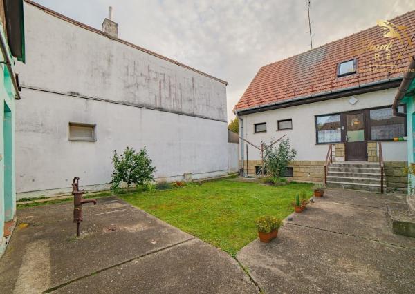 Poschodový dom v tichej lokalite Piešťan