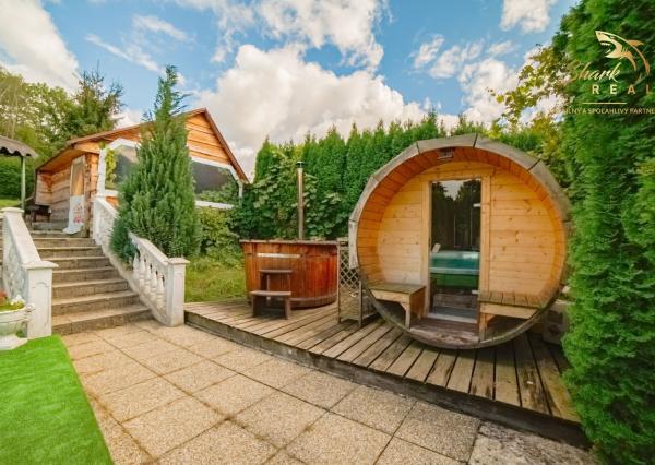 VÝRAZNÁ ZĽAVA! Očarujúci penzión s reštauráciou, bazénom, welness a ihriskom