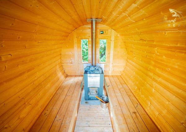 VÝRAZNÁ ZĽAVA! Očarujúci penzión s reštauráciou, bazénom, welness a ihriskom