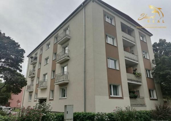 Na predaj priestranný slnečný 3-izbový byt na Krajinskej ulici