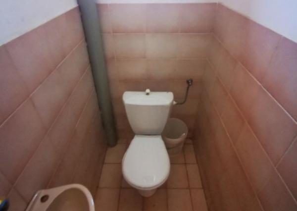 Priestranný 3-podlažný rodinný dom, pozemok 3544 m2