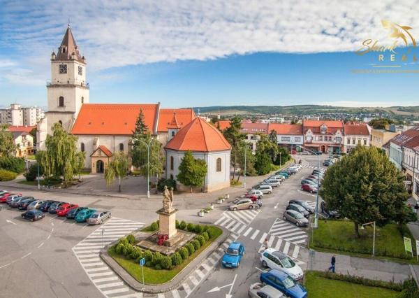 Na predaj polyfunkčný objekt v centre Hlohovca