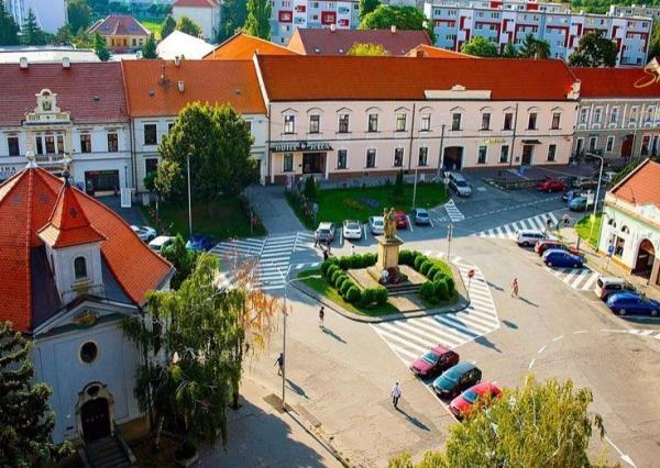 Na predaj polyfunkčný objekt v centre Hlohovca